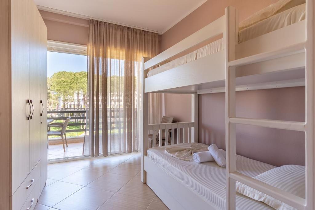 Ajten Apartments Дуррес Екстер'єр фото