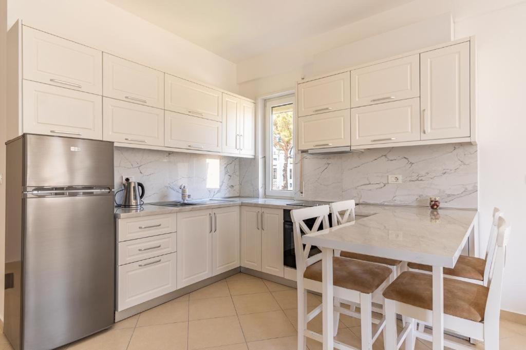 Ajten Apartments Дуррес Екстер'єр фото